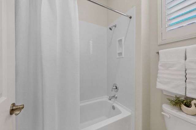 4707 Lluvia Encantada, Santa Fe, NM 87507