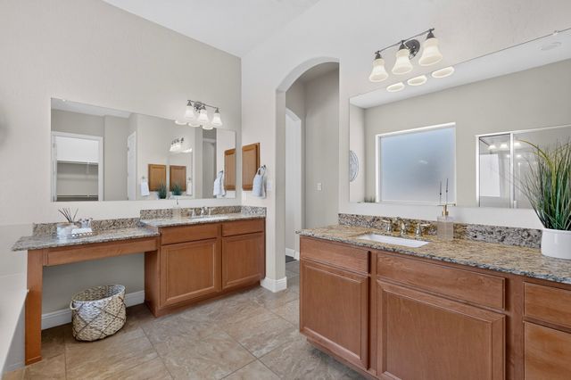 4707 Lluvia Encantada, Santa Fe, NM 87507
