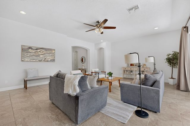 4707 Lluvia Encantada, Santa Fe, NM 87507
