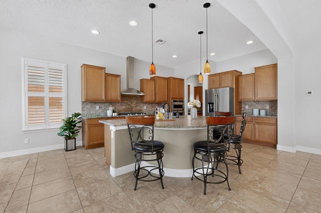 4707 Lluvia Encantada, Santa Fe, NM 87507