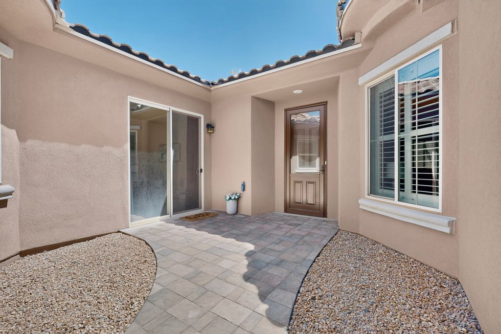 4707 Lluvia Encantada, Santa Fe, NM 87507