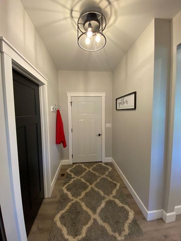 1613 Raymond Avenue, Bellefontaine, OH 43311