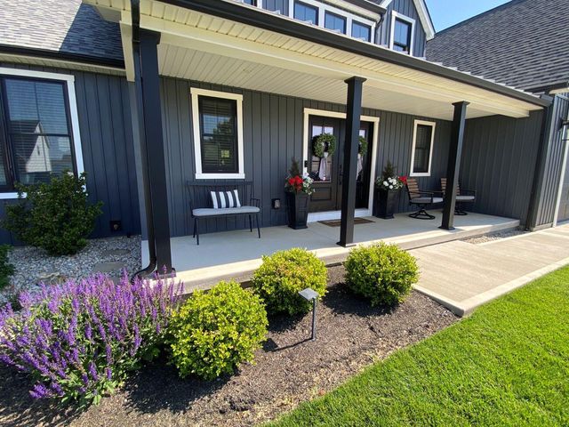 1613 Raymond Avenue, Bellefontaine, OH 43311