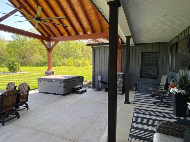 1613 Raymond Avenue, Bellefontaine, OH 43311
