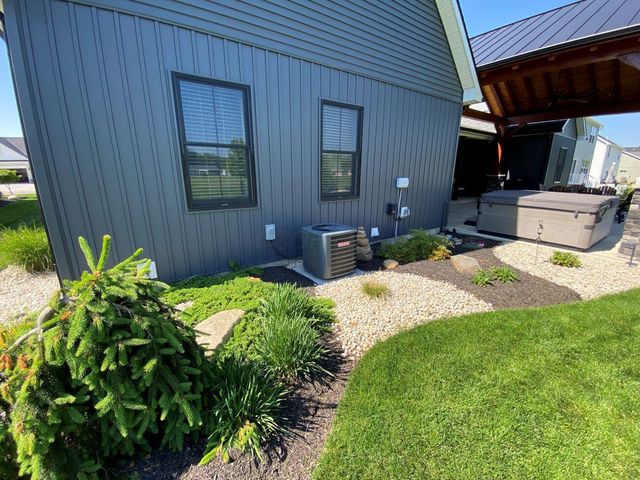 1613 Raymond Avenue, Bellefontaine, OH 43311