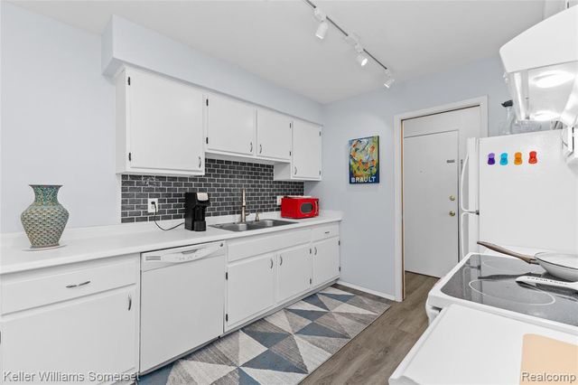 4620 Leafdale Avenue c5, Royal Oak, MI 48073