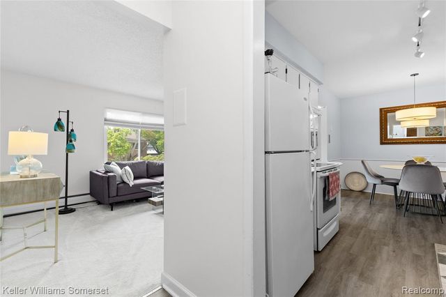 4620 Leafdale Avenue c5, Royal Oak, MI 48073