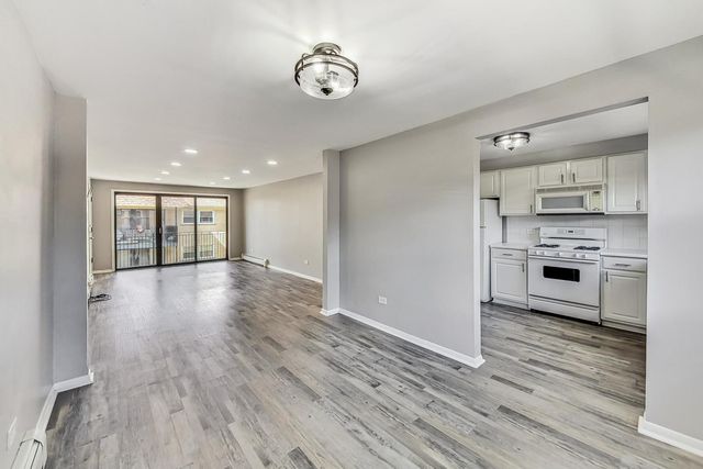 6563 N Harlem Avenue 3E, Chicago, IL 60631