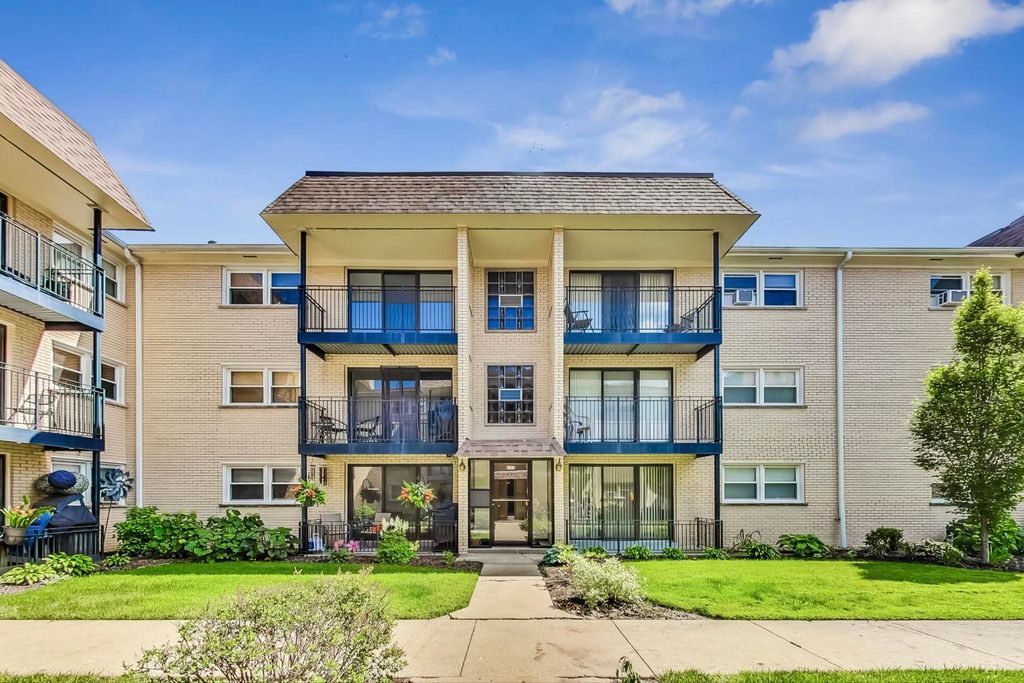 6563 N Harlem Avenue 3E, Chicago, IL 60631