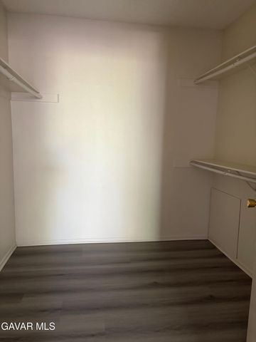 1827 E Ave J 10 2, Lancaster, CA 93535