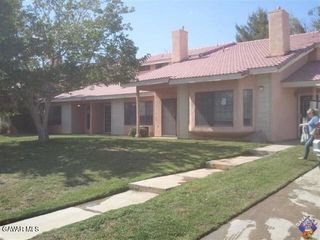 1827 E Ave J 10 2, Lancaster, CA 93535