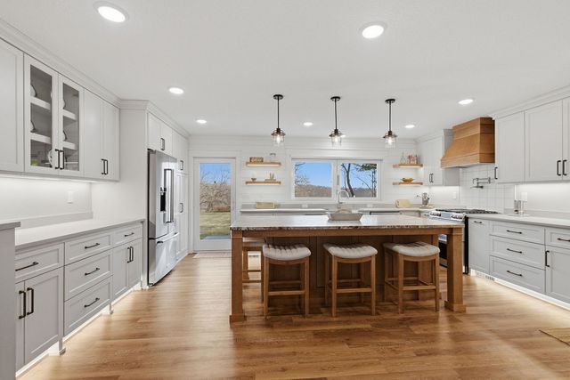 10274 Kahler Avenue NE, Otsego, MN 55362