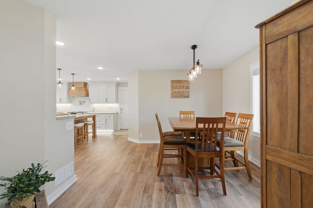 10274 Kahler Avenue NE, Otsego, MN 55362