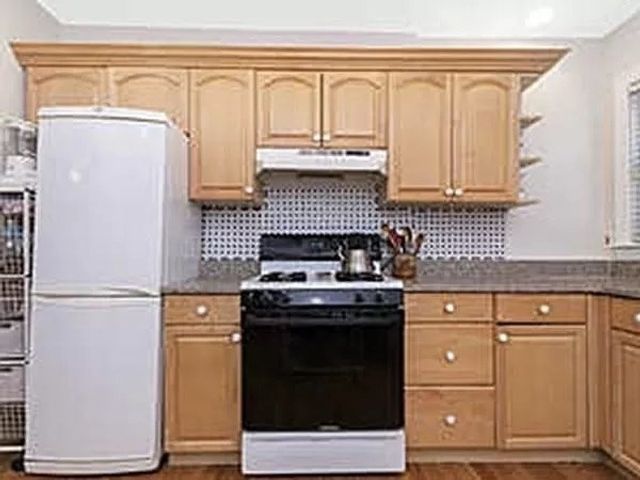 70 Wren St 1, Boston, MA 02132