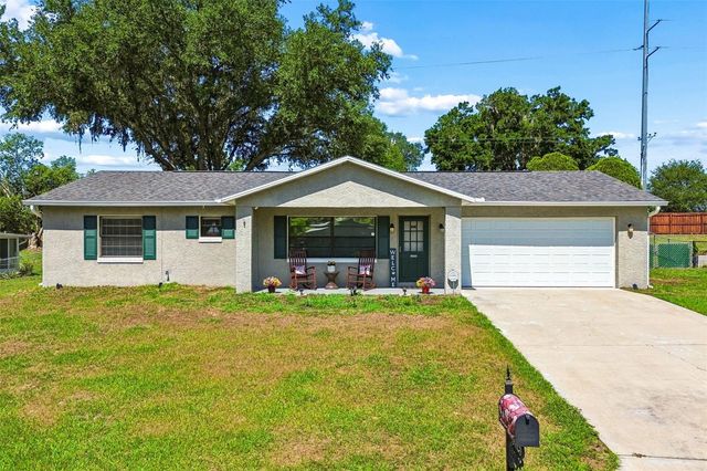 8425 SAINT GILES COURT, Zephyrhills, FL 33541