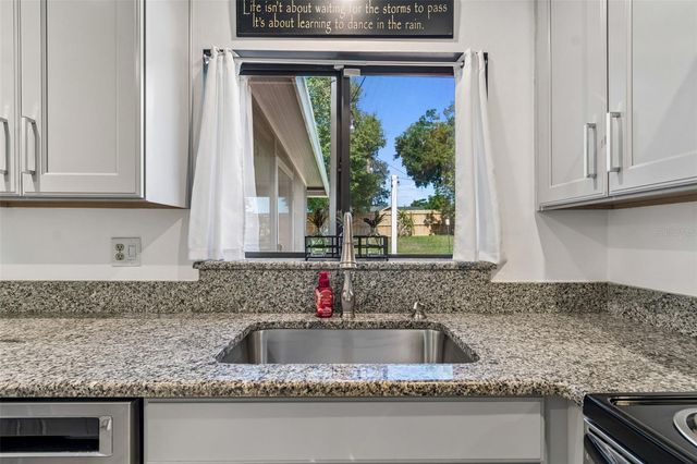 8425 SAINT GILES COURT, Zephyrhills, FL 33541