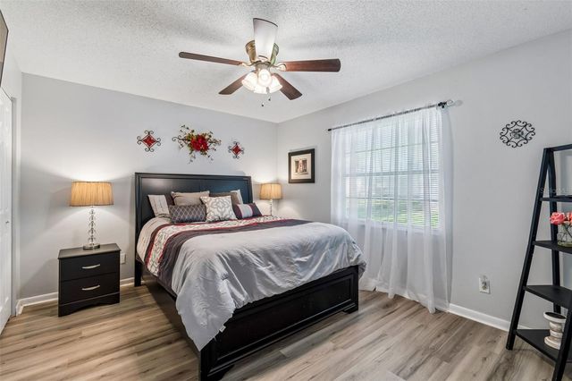 8425 SAINT GILES COURT, Zephyrhills, FL 33541