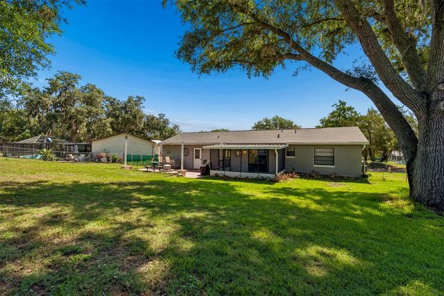 8425 SAINT GILES COURT, Zephyrhills, FL 33541