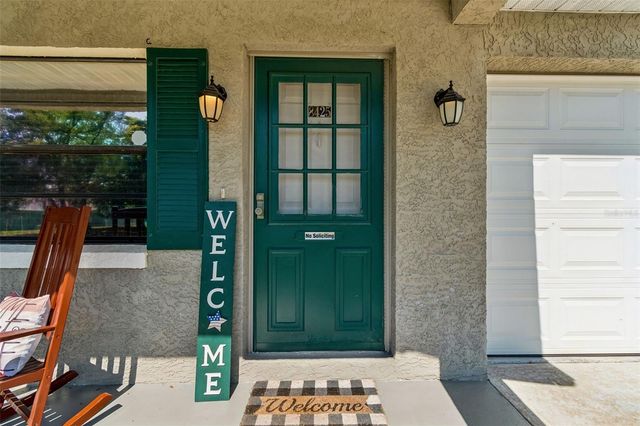 8425 SAINT GILES COURT, Zephyrhills, FL 33541