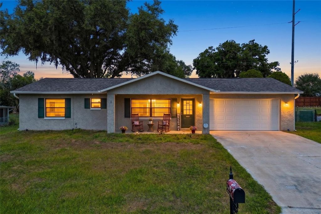 8425 SAINT GILES COURT, Zephyrhills, FL 33541