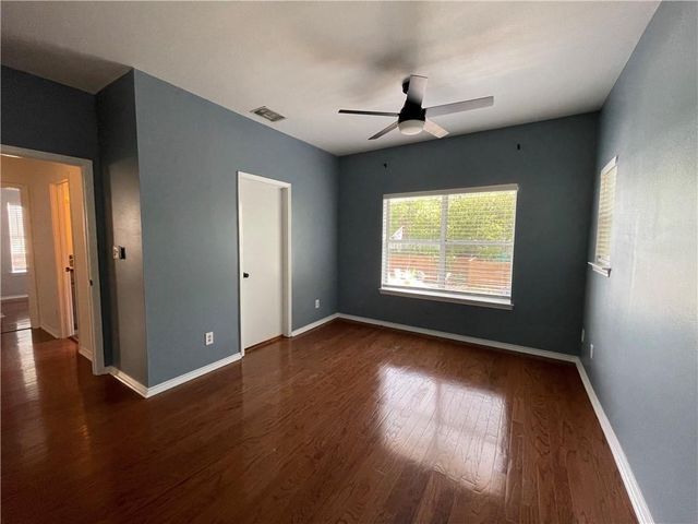 2007 E 10th ST A, Austin, TX 78702