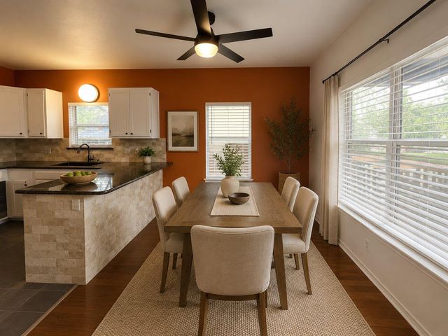2007 E 10th ST A, Austin, TX 78702
