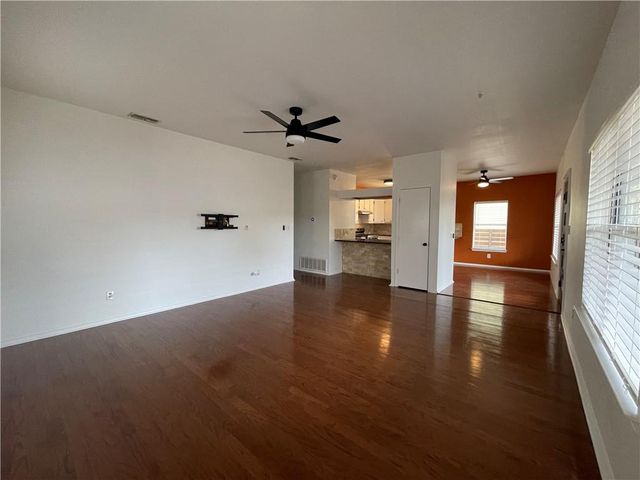 2007 E 10th ST A, Austin, TX 78702