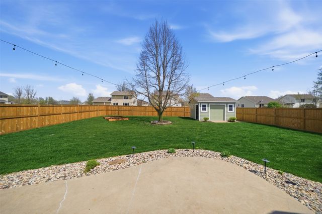 785 SE Bobwhite Lane, Waukee, IA 50263