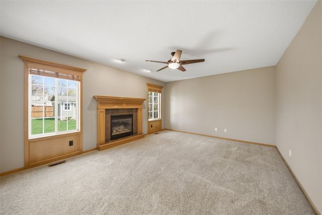 785 SE Bobwhite Lane, Waukee, IA 50263