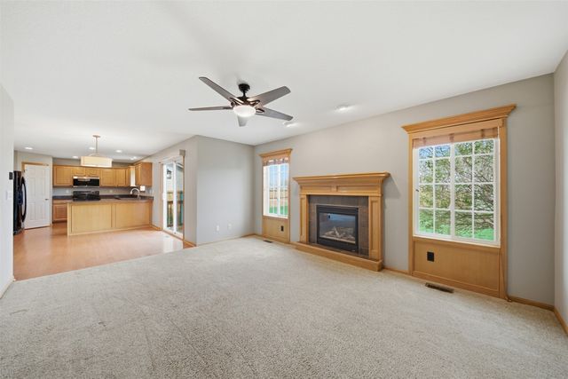 785 SE Bobwhite Lane, Waukee, IA 50263