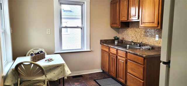 35 Transit Street, Warwick, RI 02889