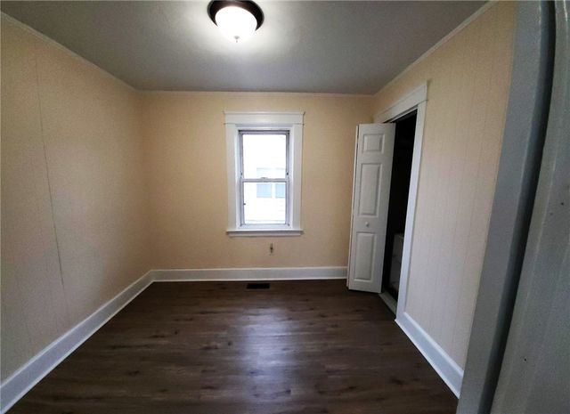 35 Transit Street, Warwick, RI 02889