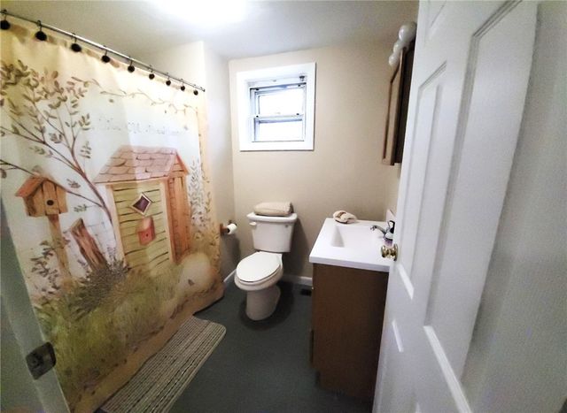 35 Transit Street, Warwick, RI 02889