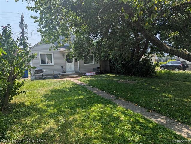 7052 Rivard Avenue, Warren, MI 48091