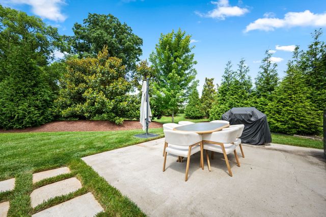 5726 Willoughby Way, Murfreesboro, TN 37129