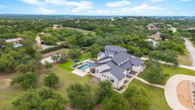 169 Golden Eagle LN, Dripping Springs, TX 78620
