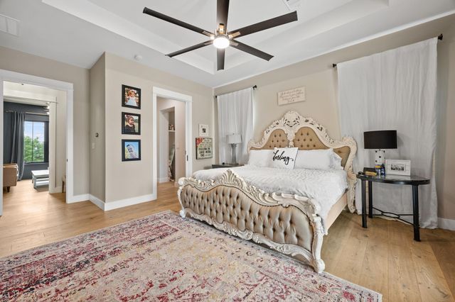 169 Golden Eagle LN, Dripping Springs, TX 78620