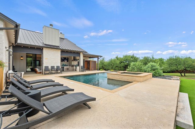 169 Golden Eagle LN, Dripping Springs, TX 78620