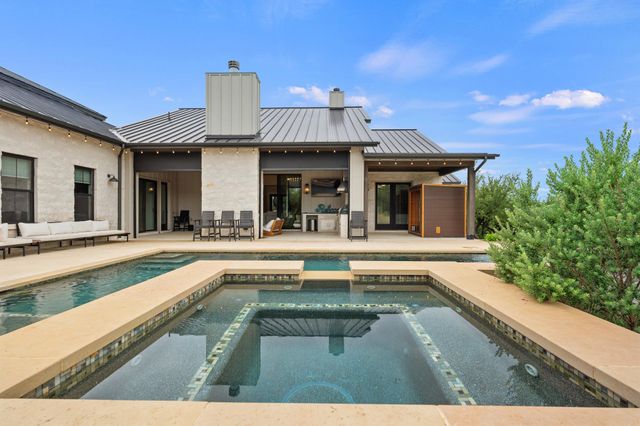 169 Golden Eagle LN, Dripping Springs, TX 78620