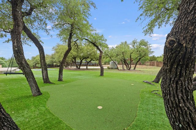169 Golden Eagle LN, Dripping Springs, TX 78620
