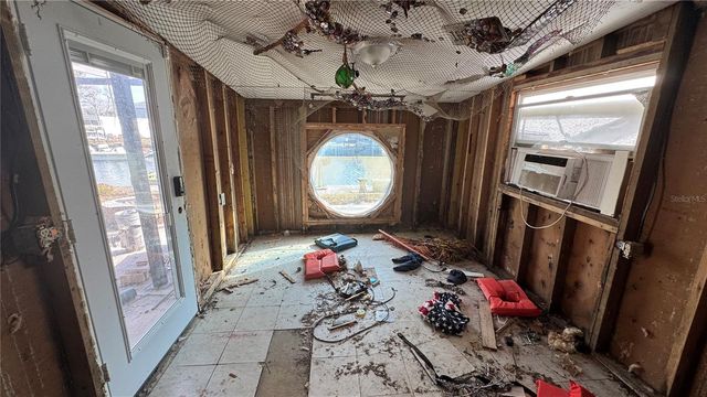 5290 CIRCLE DRIVE, Weeki Wachee, FL 34607