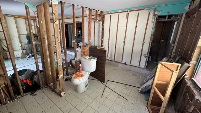 5290 CIRCLE DRIVE, Weeki Wachee, FL 34607