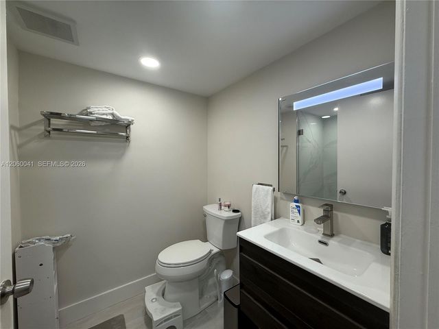9405 Fontainebleau Blvd 113-22, Miami, FL 33172