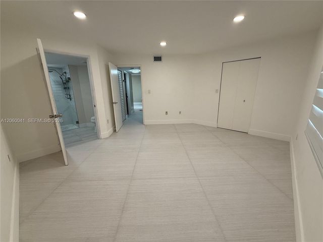 9405 Fontainebleau Blvd 113-22, Miami, FL 33172
