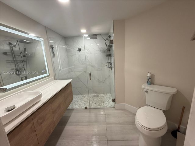 9405 Fontainebleau Blvd 113-22, Miami, FL 33172