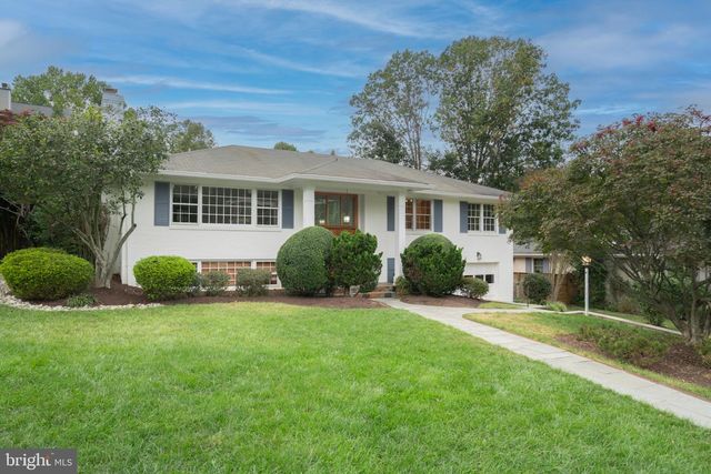 1438 COLLEEN LN, Mclean, VA 22101