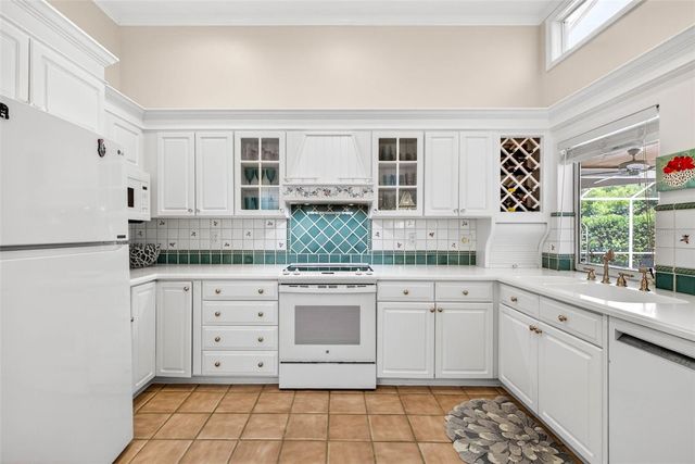11671 HARBORSIDE CIRCLE, Largo, FL 33773