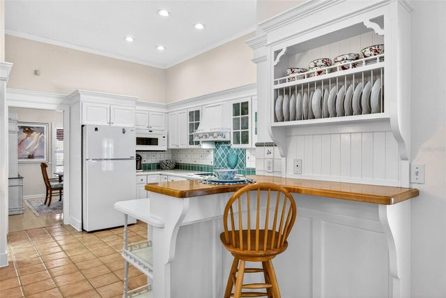 11671 HARBORSIDE CIRCLE, Largo, FL 33773