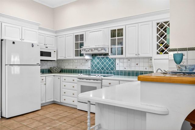 11671 HARBORSIDE CIRCLE, Largo, FL 33773