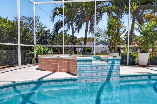 11671 HARBORSIDE CIRCLE, Largo, FL 33773